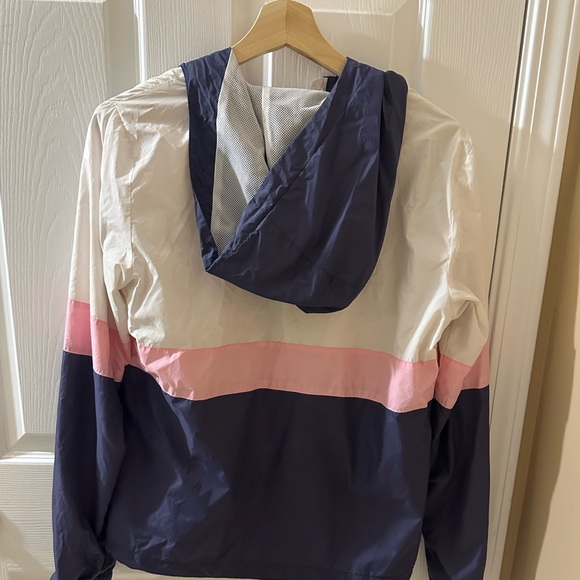Garage windbreaker - Picture 2 of 2